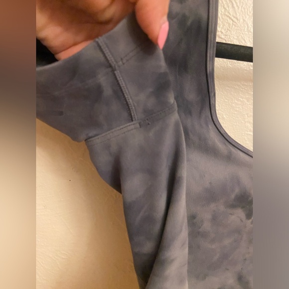 Lululemon aling top - Picture 6 of 8